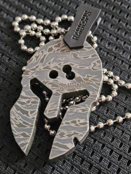 Kettenanhänger Lone Warrior (Raidops Camo)